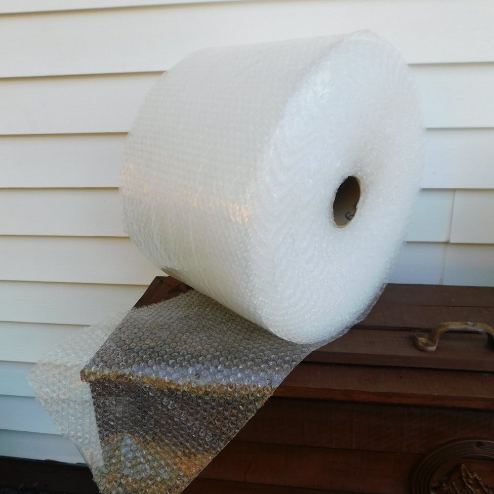 3/16" x 12" Bubble Wrap 175ft PRICE IS FIRM - Picture 4 of 4